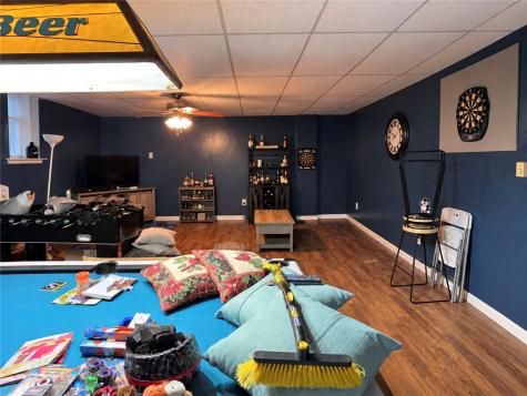 46 Chapel Hill Road Claysville PA 15323