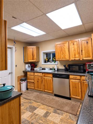 46 Chapel Hill Road Claysville PA 15323
