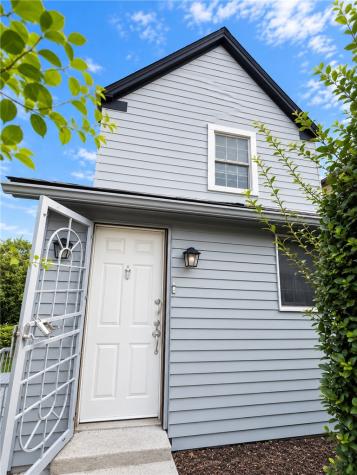 5221 Schenley Avenue Garfield PA 15224