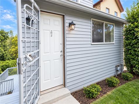 5221 Schenley Avenue Garfield PA 15224