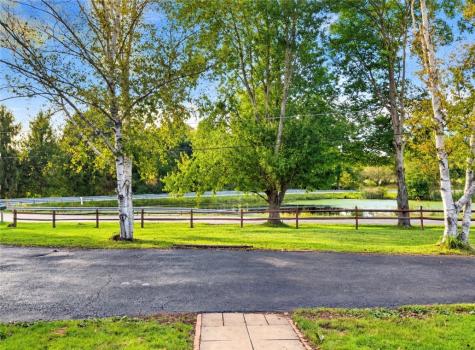 102 Andrews Trace Franklin Township PA 16001