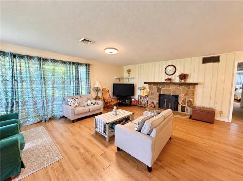 102 Andrews Trace Franklin Township PA 16001