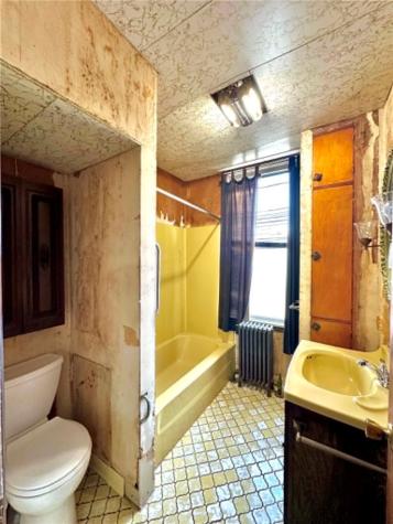 1716 Middle Street Sharpsburg PA 15215