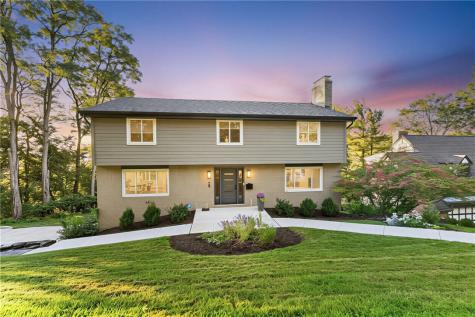736 Pinetree Road Mt Lebanon PA 15243