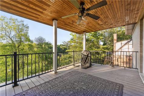 736 Pinetree Road Mt Lebanon PA 15243