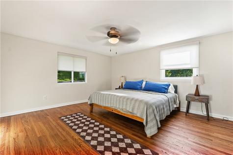 736 Pinetree Road Mt Lebanon PA 15243