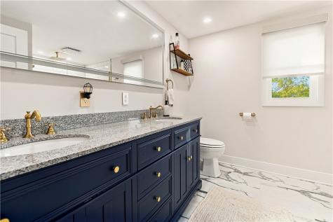 736 Pinetree Road Mt Lebanon PA 15243