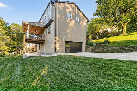 736 Pinetree Road Mt Lebanon PA 15243