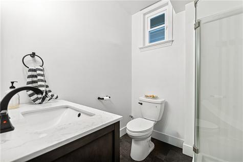 736 Pinetree Road Mt Lebanon PA 15243