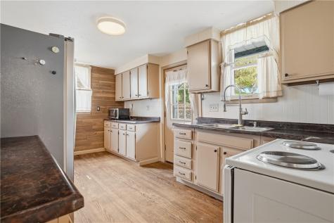 692 Amity Ridge Road Amwell PA 15311