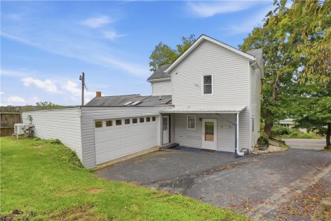 692 Amity Ridge Road Amwell PA 15311