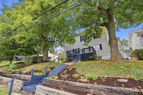 692 Amity Ridge Road Amwell PA 15311