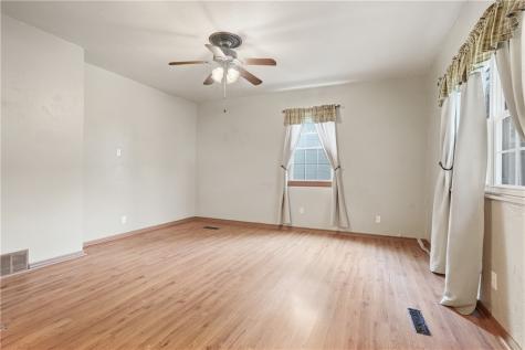 692 Amity Ridge Road Amwell PA 15311