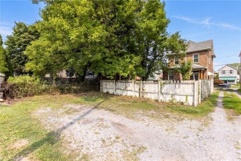 423 Deer Lane Rochester PA 15074