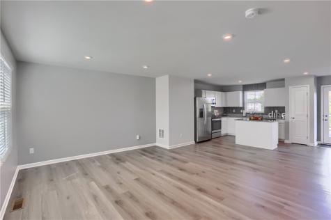 333 Arden Drive Lancaster Township PA 16037