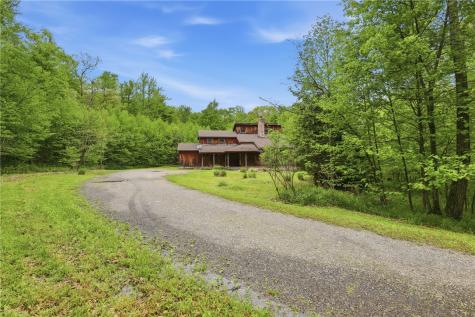 288 Ft Dewart Lane Allegheny Township PA 15926