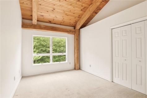 288 Ft Dewart Lane Allegheny Township PA 15926
