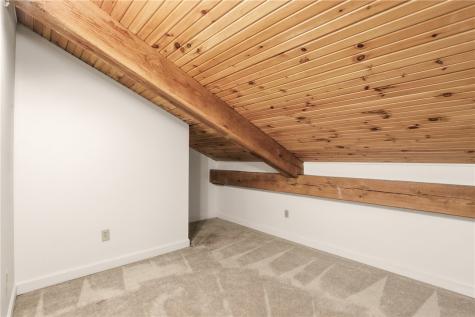 288 Ft Dewart Lane Allegheny Township PA 15926