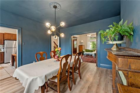 212 Elm Street Edgewood PA 15218