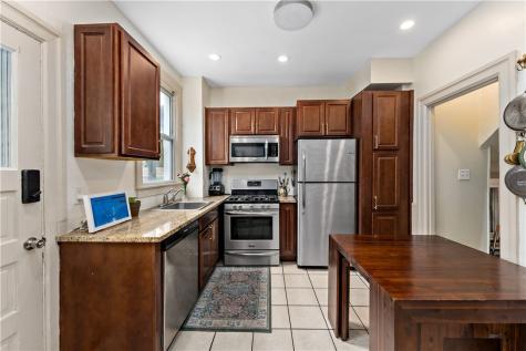 212 Elm Street Edgewood PA 15218