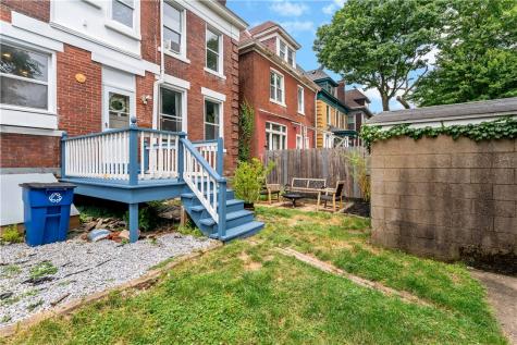 212 Elm Street Edgewood PA 15218