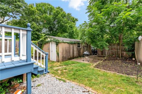 212 Elm Street Edgewood PA 15218