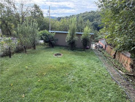 613 1st Street Charleroi Boro PA 15022