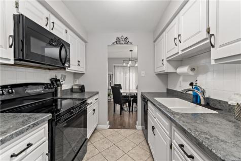 395 Hemlock Court Ross Township PA 15237