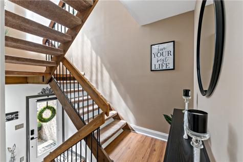 395 Hemlock Court Ross Township PA 15237