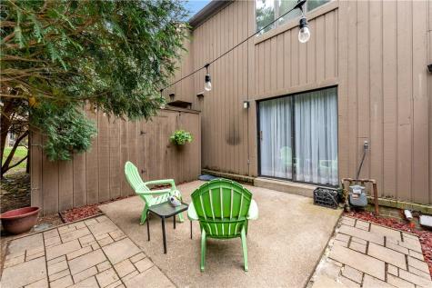 395 Hemlock Court Ross Township PA 15237