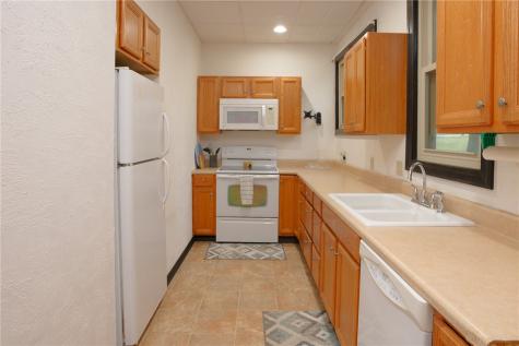 222 N 2nd Street Jeannette PA 15644