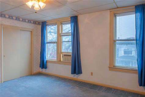 222 N 2nd Street Jeannette PA 15644