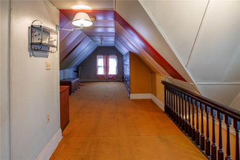 222 N 2nd Street Jeannette PA 15644