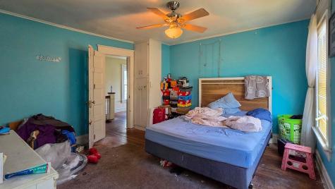 949 W 8th Street Erie City PA 16502