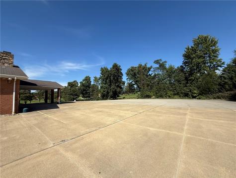 1637 State Route 56 Kiskiminetas Township PA 15686