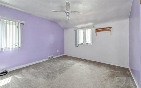 5150 Lougean Avenue Lincoln Place PA 15207
