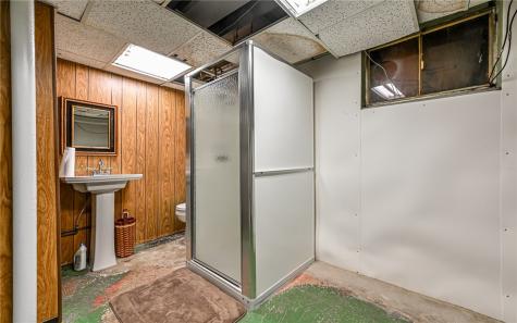 5150 Lougean Avenue Lincoln Place PA 15207