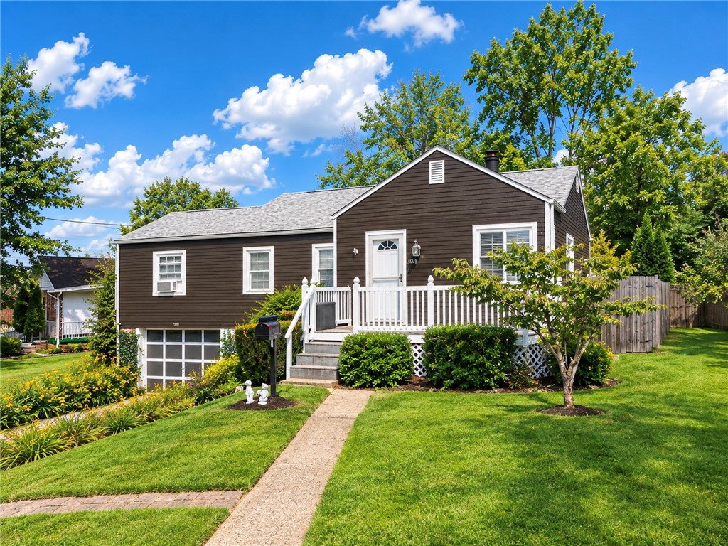 1004 Sunset Boulevard Ellwood City PA 16117
