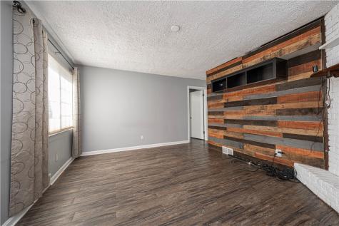 1004 Sunset Boulevard Ellwood City PA 16117