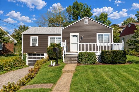 1004 Sunset Boulevard Ellwood City PA 16117