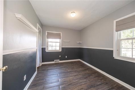 1004 Sunset Boulevard Ellwood City PA 16117