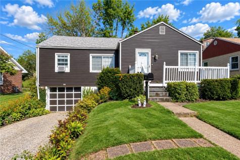 1004 Sunset Boulevard Ellwood City PA 16117