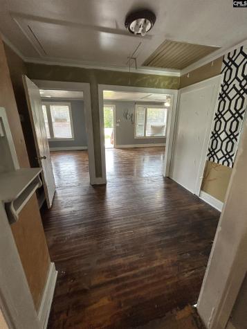 1058 St. Andrews Columbia SC 29210