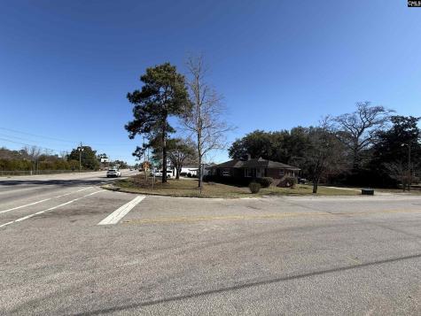 1618 & 1612 Street Matthews Road Orangeburg SC 29115