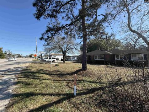 1618 & 1612 Street Matthews Road Orangeburg SC 29115