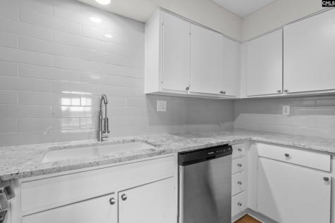 1825 Saint Julian Place 11-i Columbia SC 29204