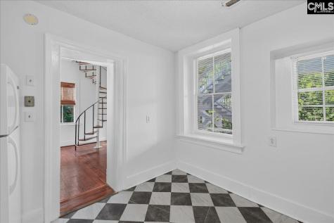 65 Vanderhorst Street F Charleston SC 29403