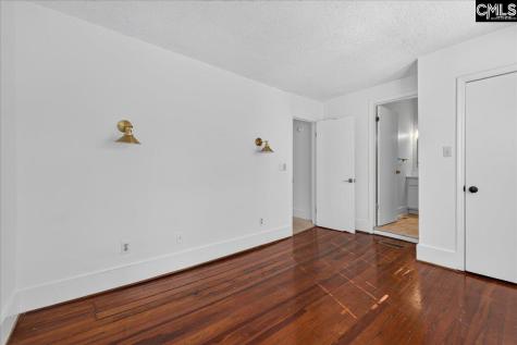 65 Vanderhorst Street F Charleston SC 29403