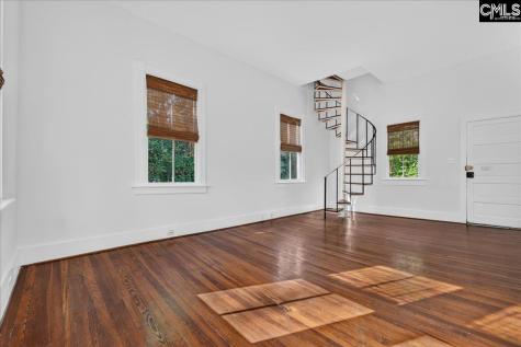 65 Vanderhorst Street F Charleston SC 29403