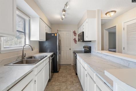 37 Canterbury Court Columbia SC 29210